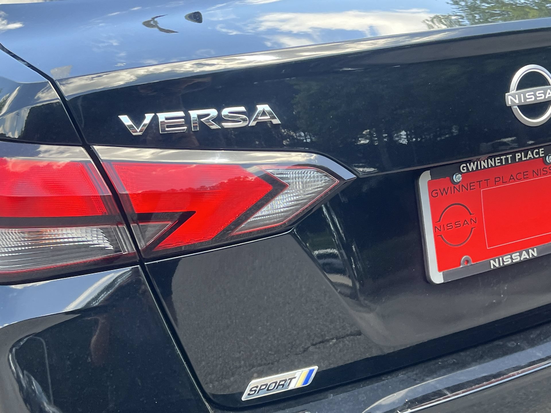 Certified 2023 Nissan Versa SV FWD image 32