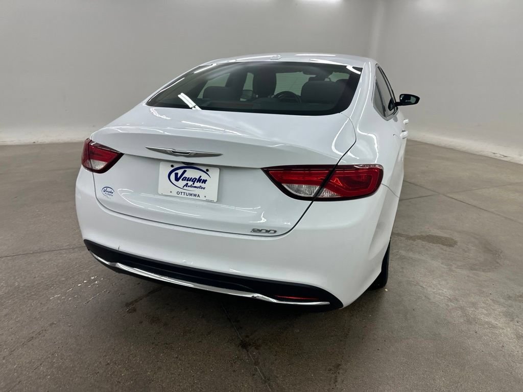 Used 2015 Chrysler 200 Limited w/ Convenience Group FWD image 12