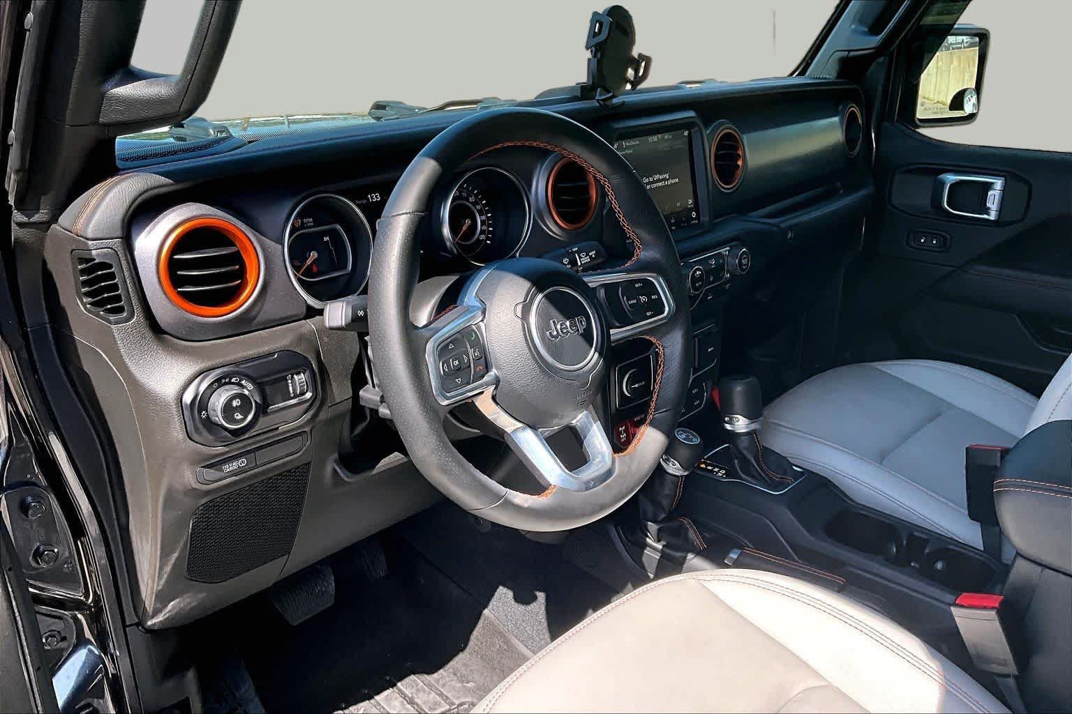 Used 2023 Jeep Gladiator Mojave w/ LED Lighting Group AWD/4WD image 18