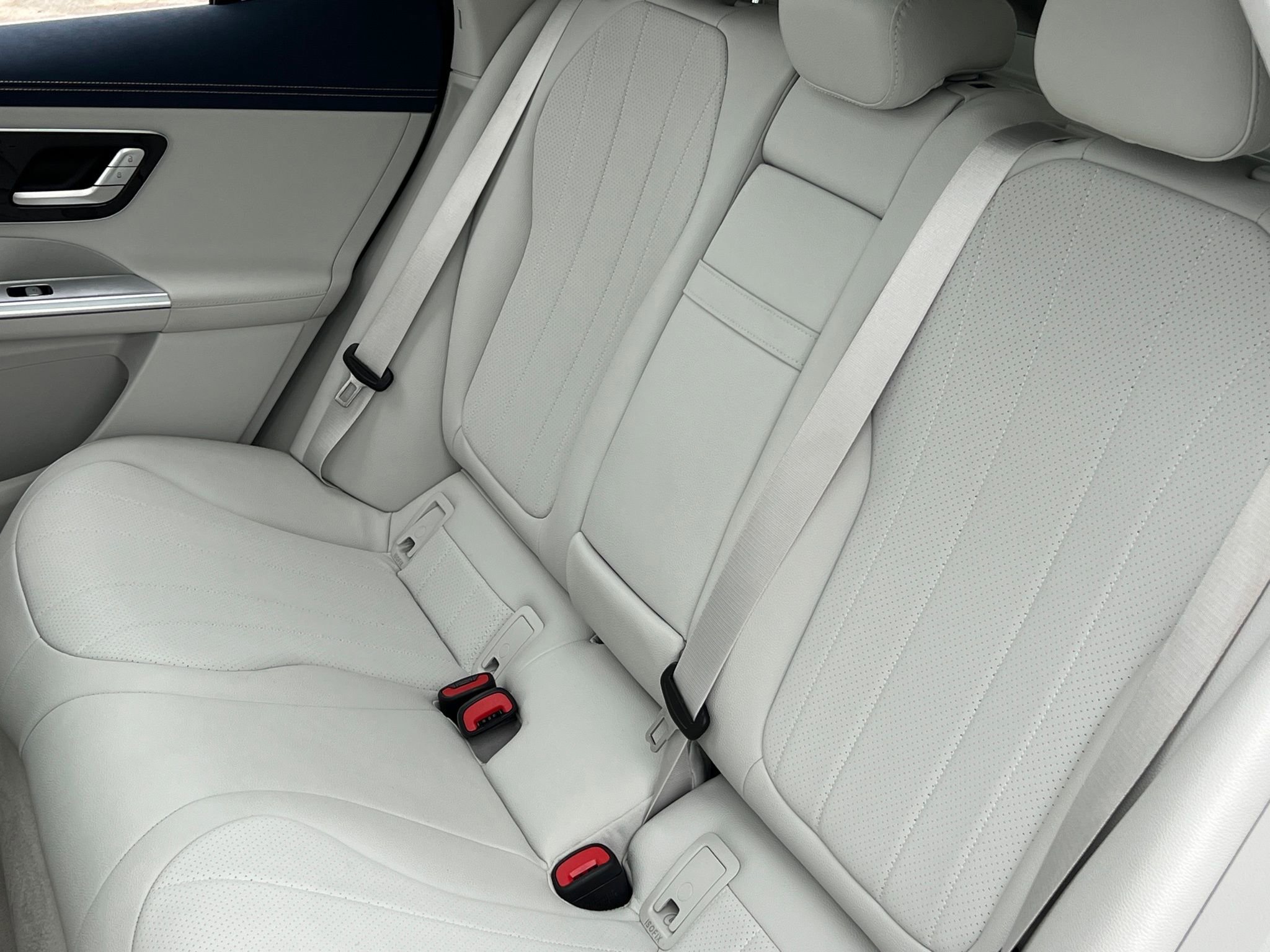 Used 2024 Mercedes-Benz EQE 350+ 4MATIC SUV w/ AMG Line Exterior Package image 19