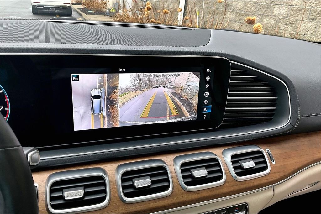 Certified 2022 Mercedes-Benz GLS 450 4MATIC image 23