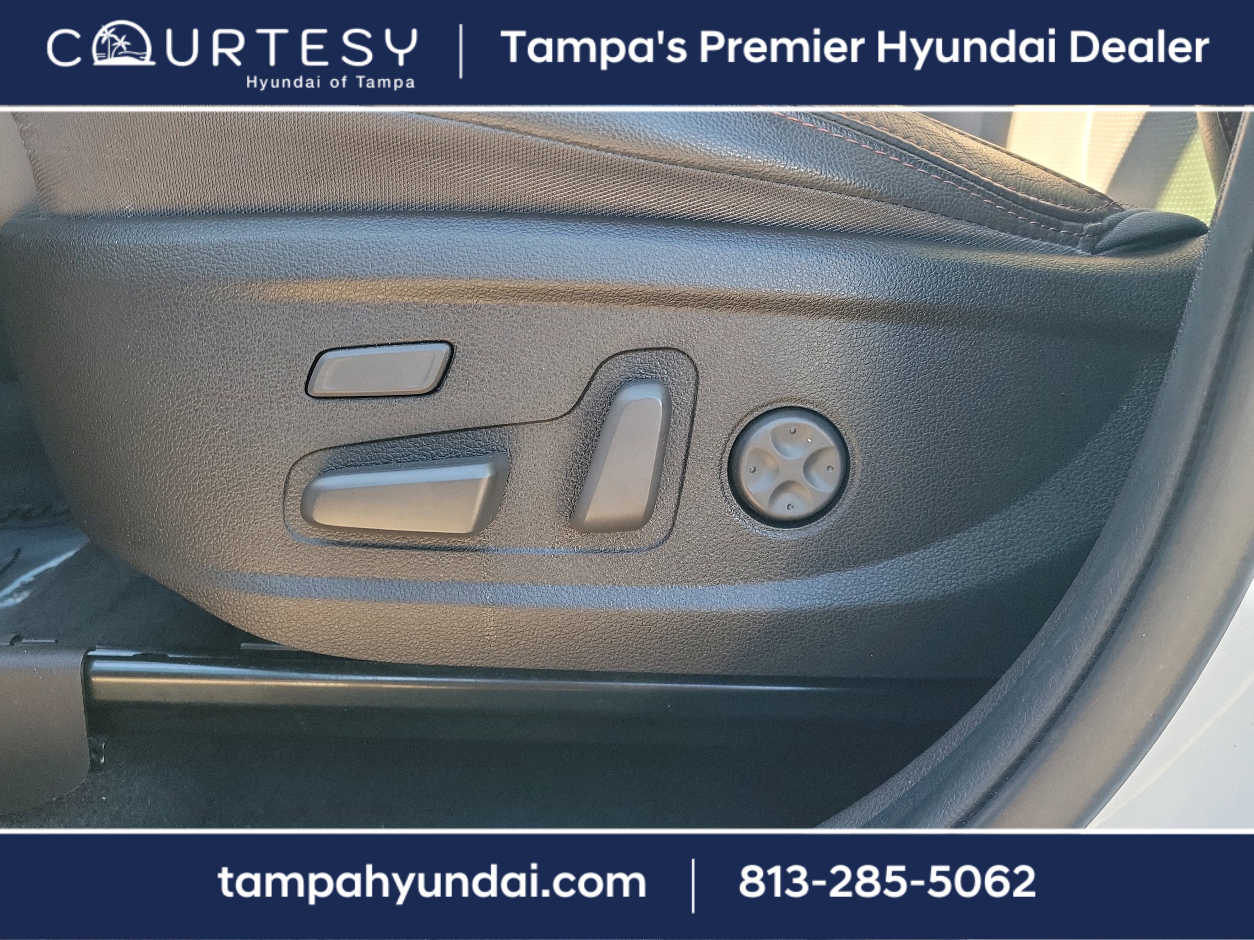 Certified 2020 Hyundai Santa Fe Limited image 13