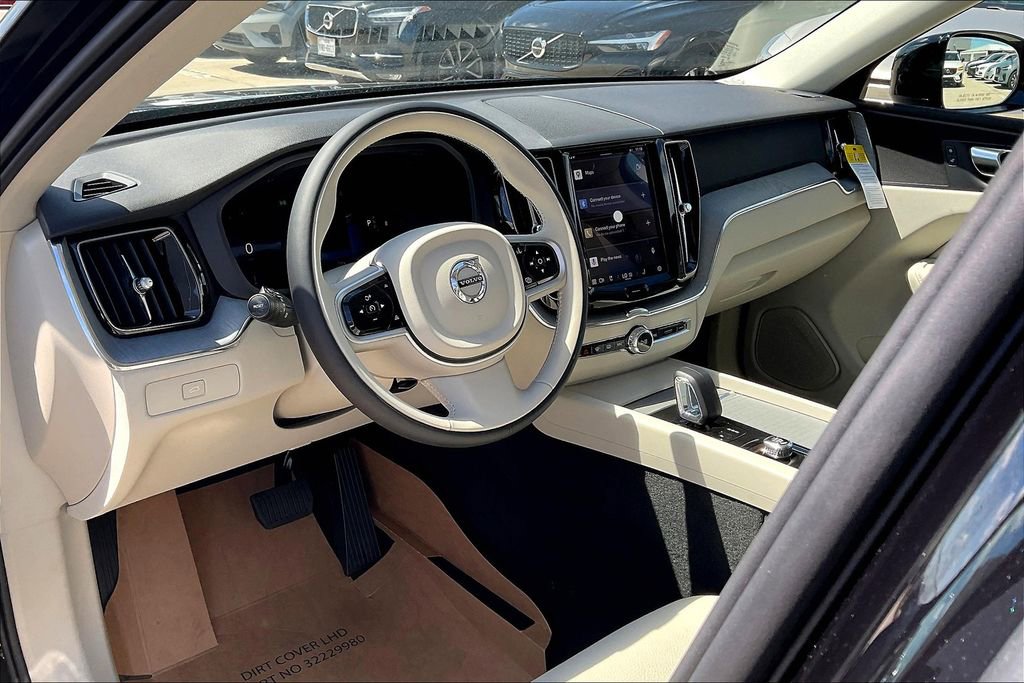 New 2025 Volvo XC60 B5 Plus w/ Protection Package Premier image 20