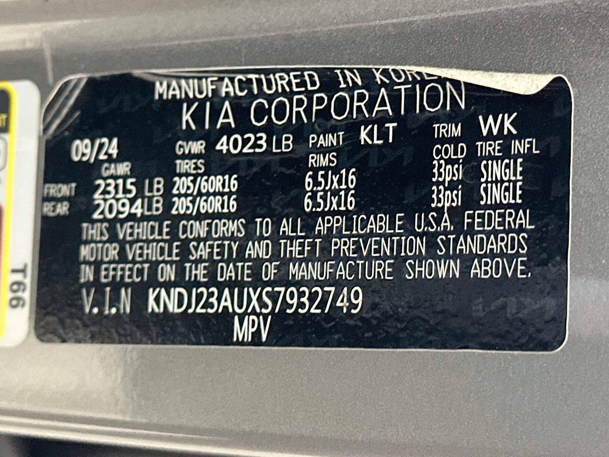Used 2025 Kia Soul LX w/ LX Technology Package FWD image 12