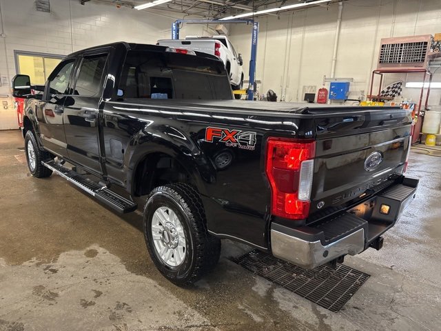 Used 2018 Ford F250 XLT w/ XLT Value Package image 4