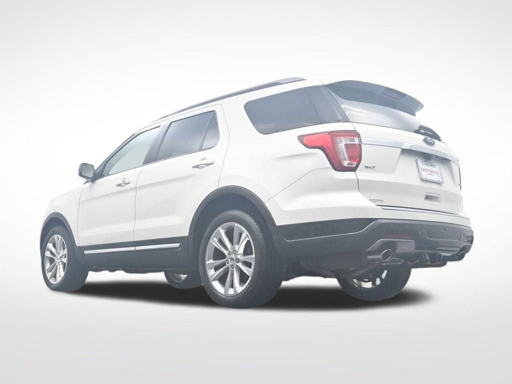 Used 2018 Ford Explorer XLT w/ Equipment Group 202A AWD/4WD image 35