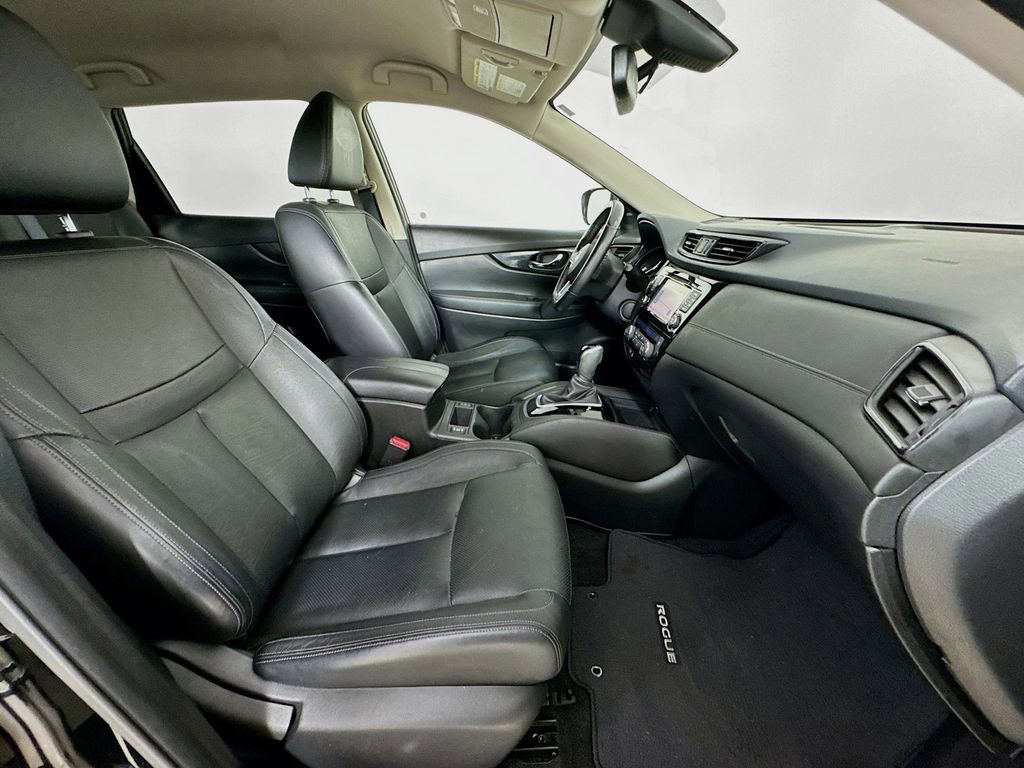 Used 2017 Nissan Rogue SL FWD image 37