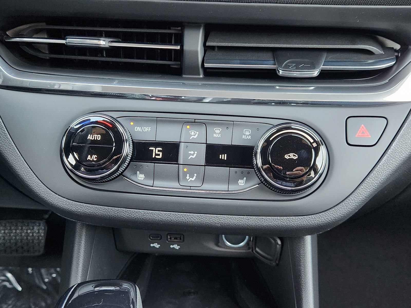 New 2026 Buick Envista Sport Touring w/ Convenience I Package FWD image 22