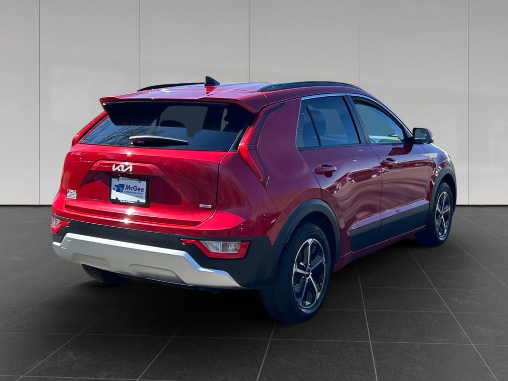 Used 2023 Kia Niro EX FWD image 5