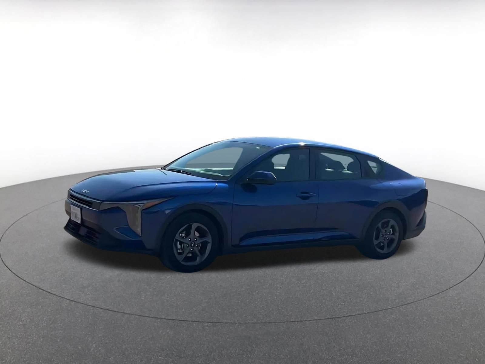 Used 2025 Kia K4 LXS image 8