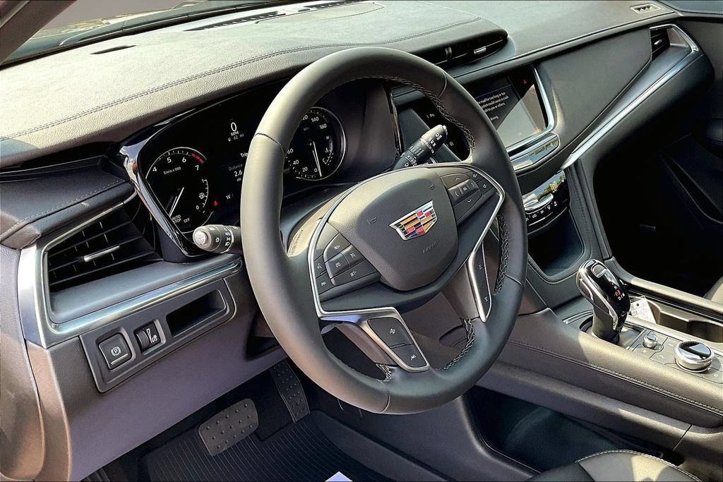 New 2026 Cadillac XT5 Luxury w/ LPO, Floor Liner Package FWD image 6