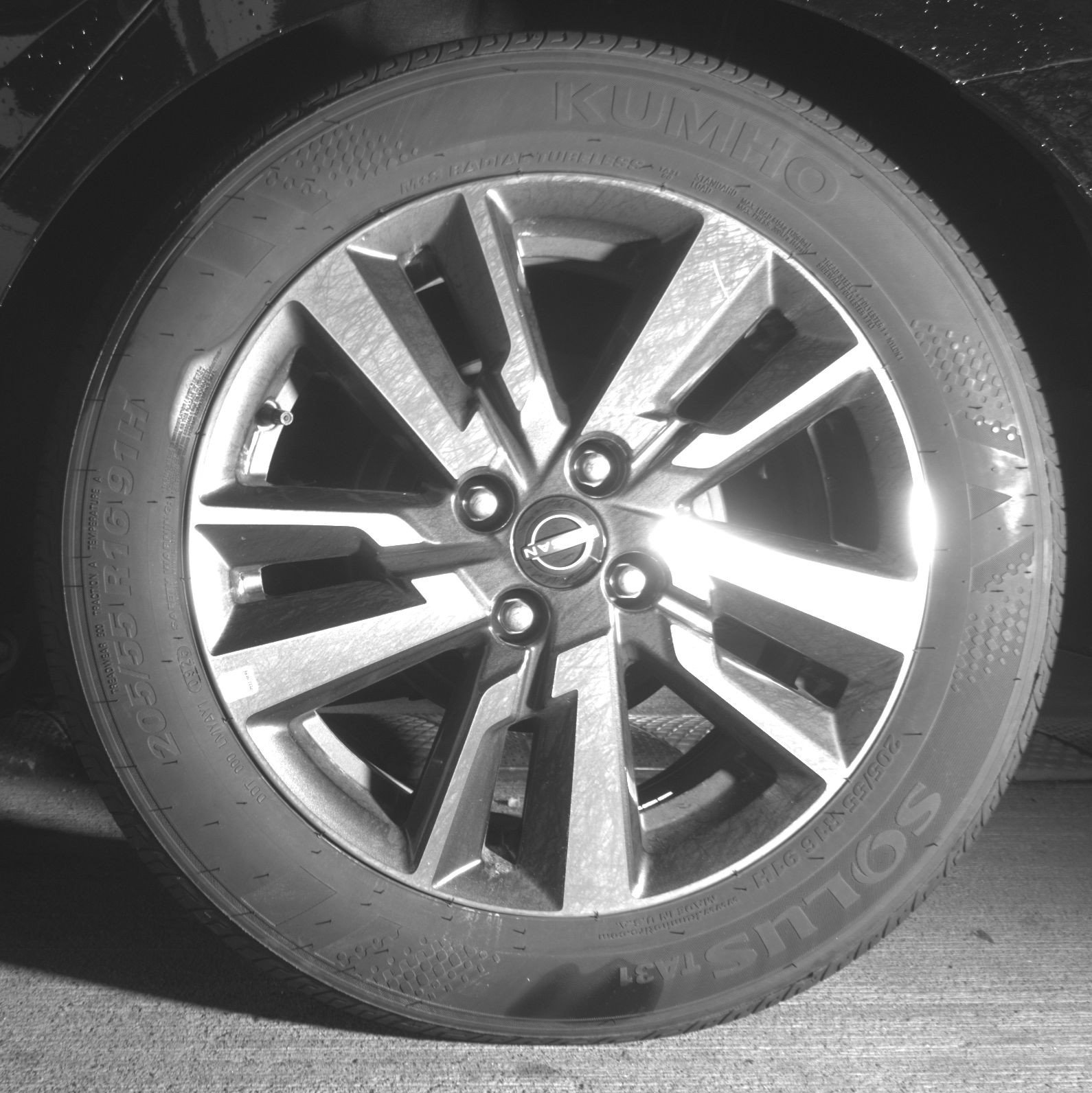 Used 2025 Nissan Versa SV image 14