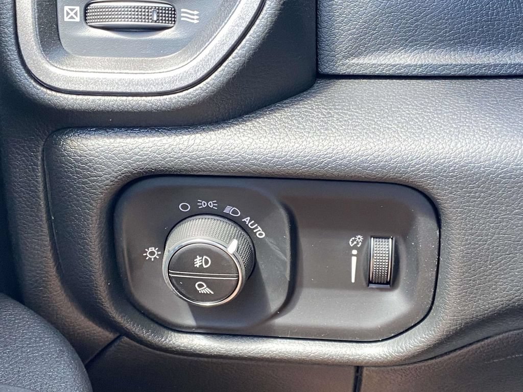 New 2027 RAM 2500 Tradesman AWD/4WD image 31