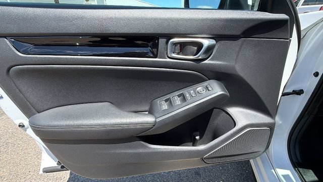 Used 2024 Honda Civic EX-L image 17
