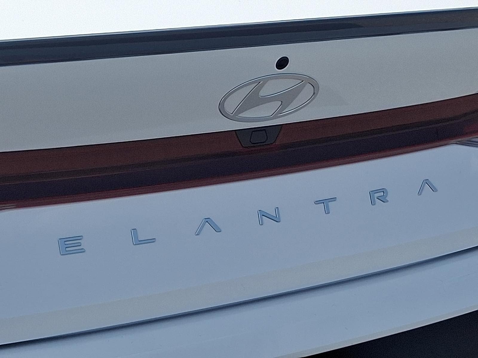 New 2026 Hyundai Elantra SEL Sport FWD image 19