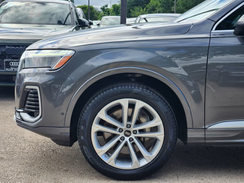 Certified 2025 Audi Q7 3.0T Premium Plus AWD/4WD image 13