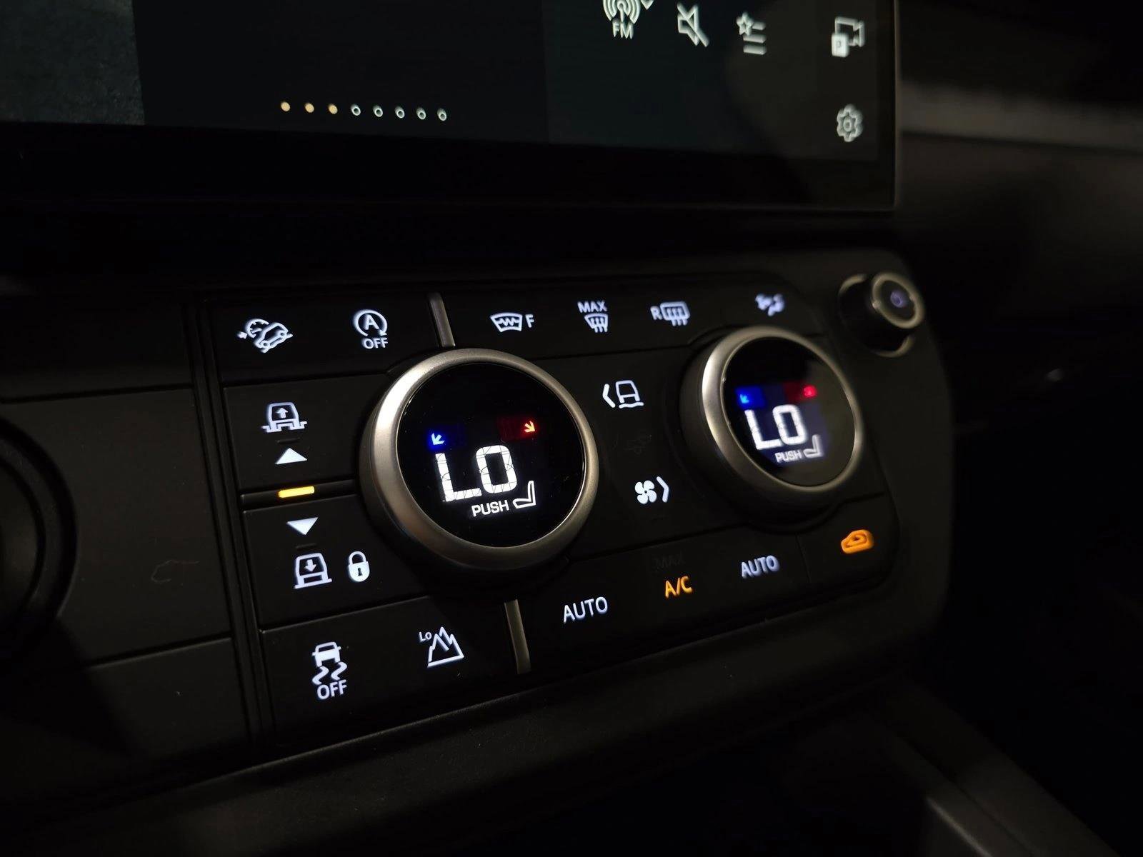 New 2026 Land Rover Defender 110 S AWD/4WD image 22