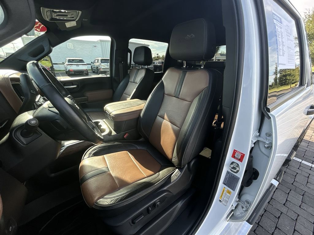 Certified 2023 Chevrolet Silverado 2500 High Country w/ Technology Package image 16