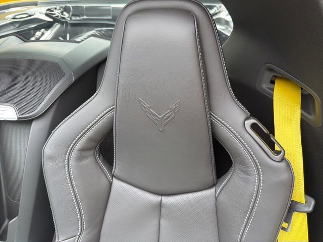 Used 2026 Chevrolet Corvette Z06 w/ Chrome Exterior Badge Package RWD image 28