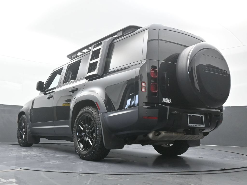 Used 2023 Land Rover Defender 130 SE AWD/4WD image 64