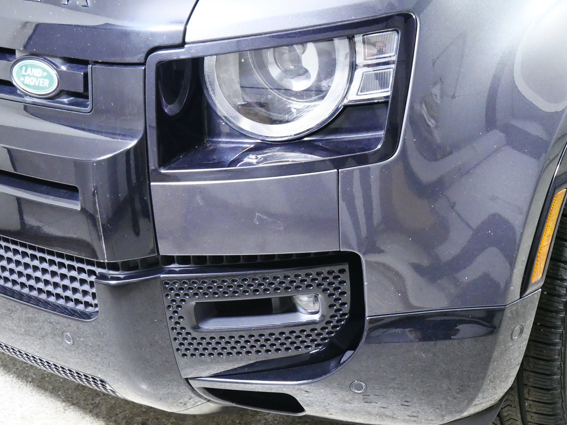 Used 2024 Land Rover Defender 110 X image 16