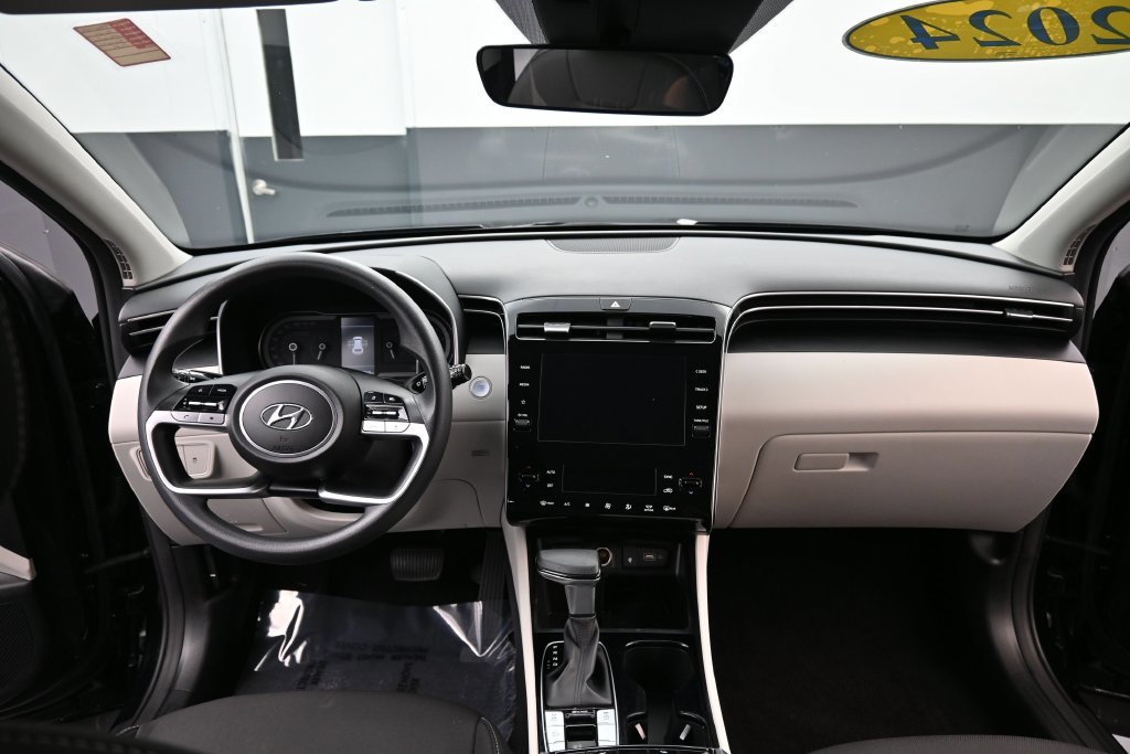 Certified 2024 Hyundai Tucson SEL AWD/4WD image 10