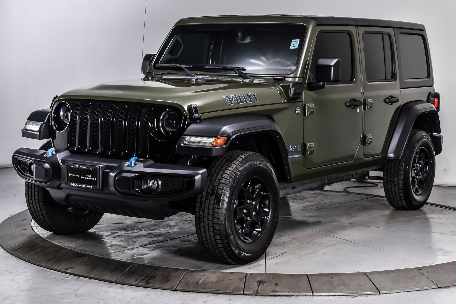 Used 2023 Jeep Wrangler Unlimited w/ 8.4" Radio Group AWD/4WD image 2