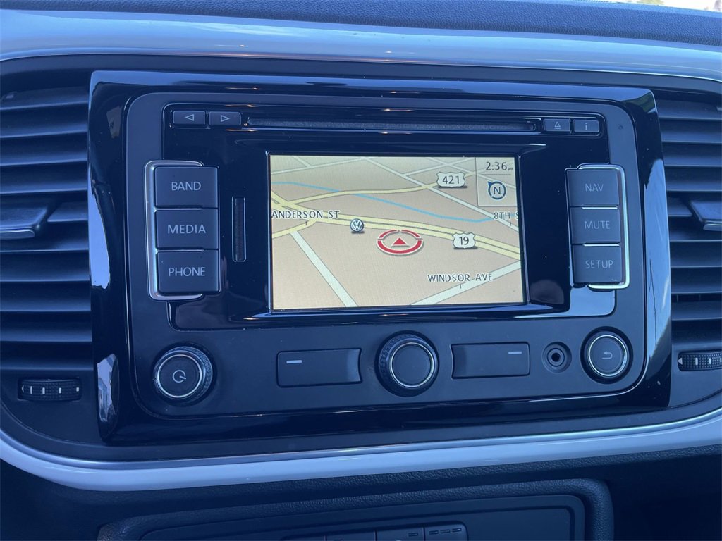 Used 2015 Volkswagen Beetle 1.8T image 12