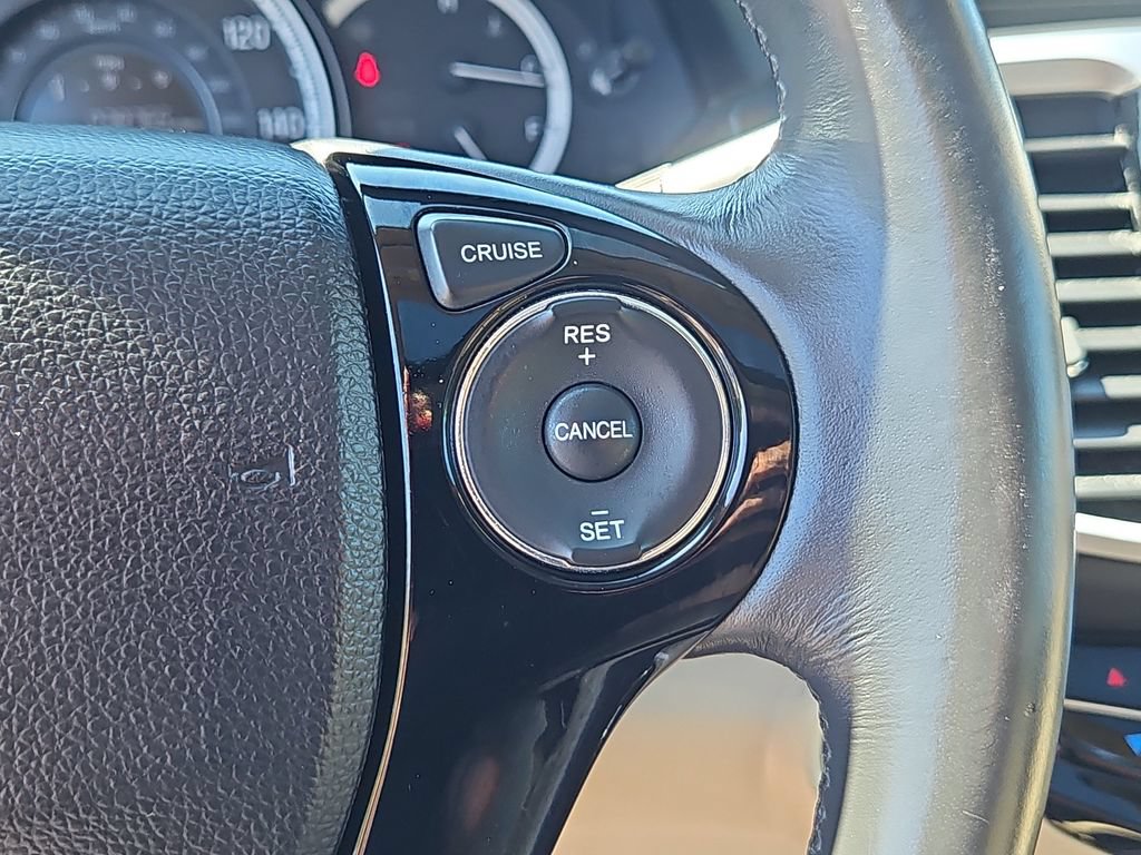 Used 2017 Honda Accord EX-L image 23