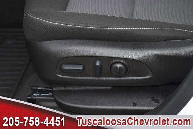 Used 2025 Chevrolet Blazer LT image 19