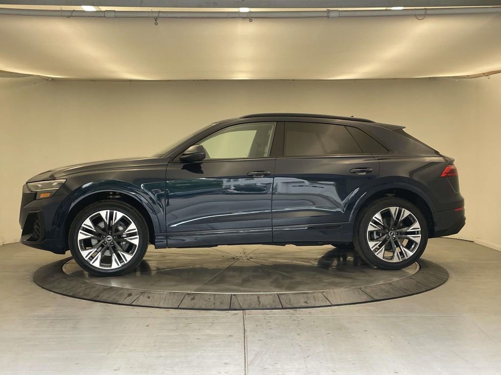 Used 2025 Audi Q8 Premium Plus AWD/4WD image 2