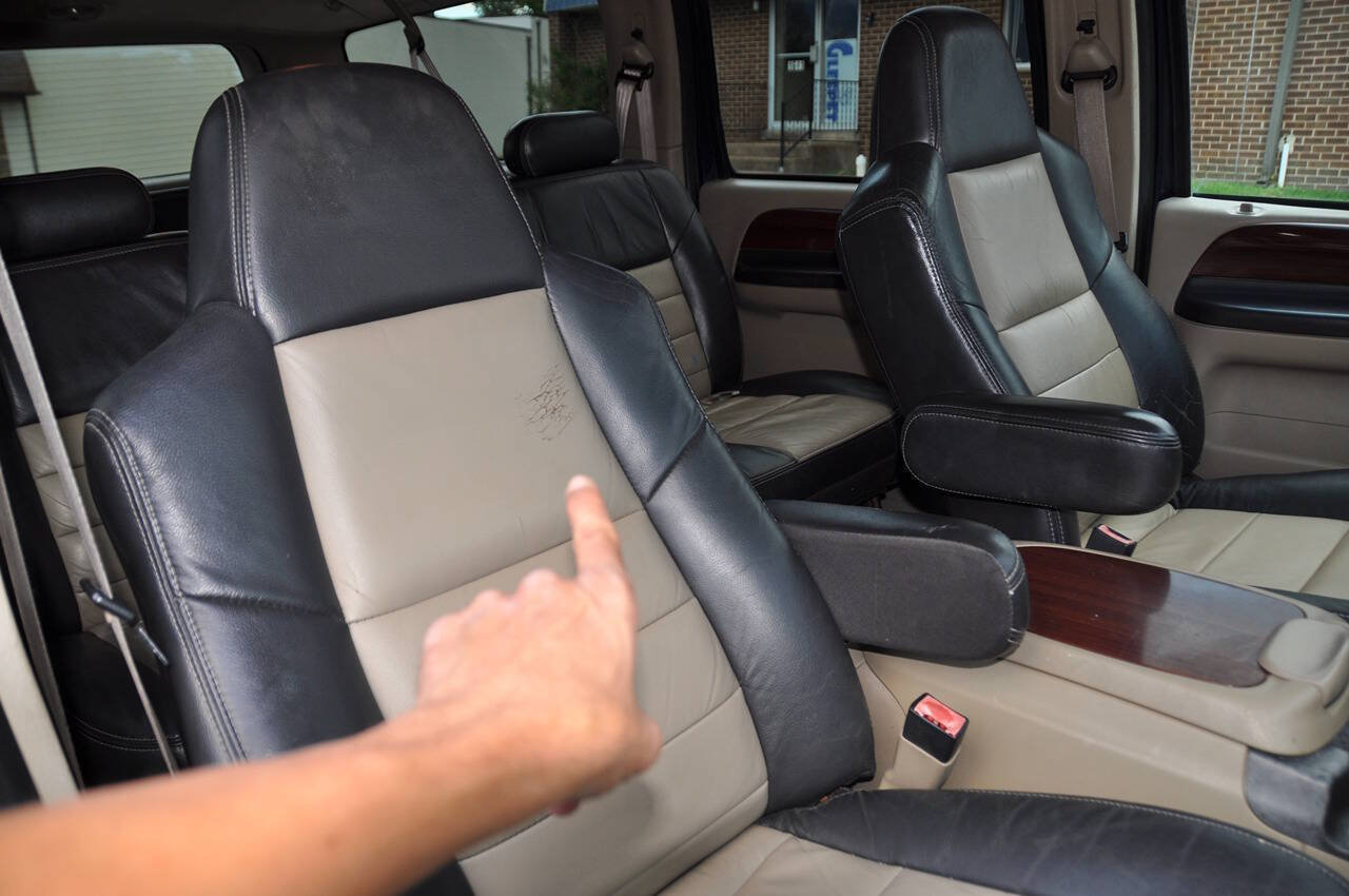 Used 2005 Ford Excursion Eddie Bauer RWD image 28