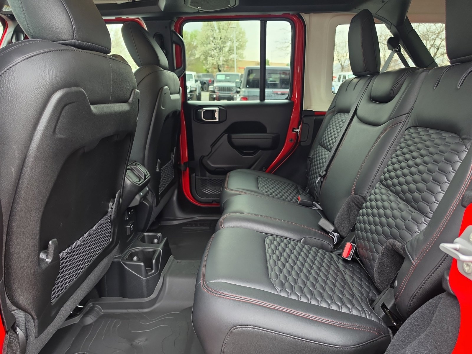 New 2026 Jeep Wrangler Unlimited Rubicon AWD/4WD image 29