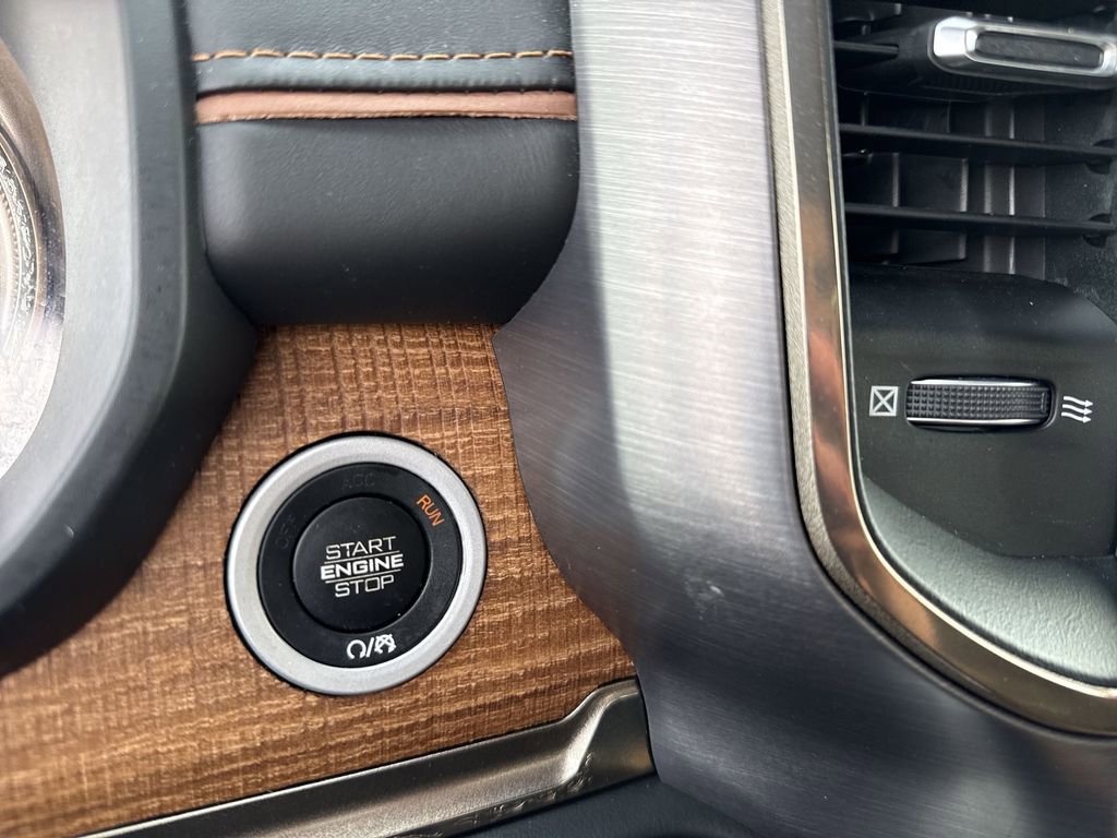 Used 2019 RAM 1500 Limited image 23