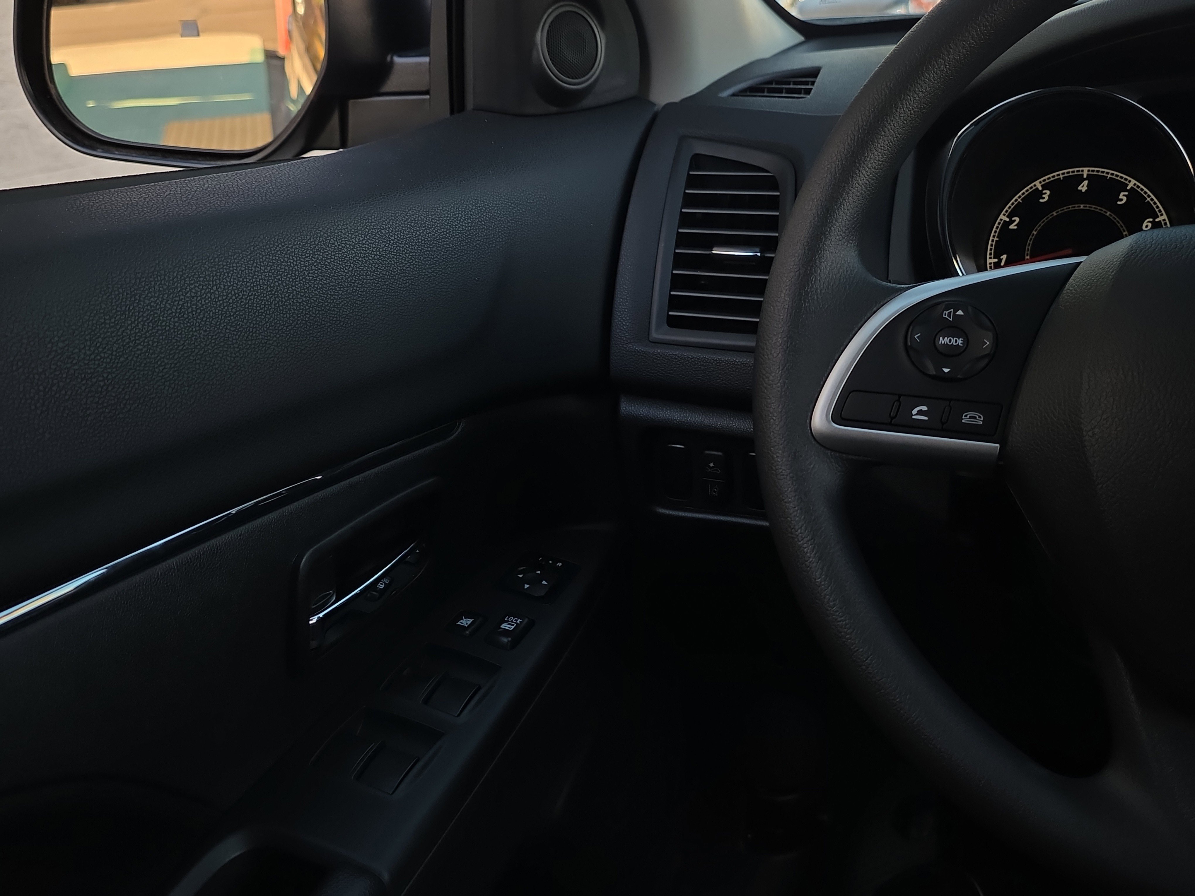 New 2025 Mitsubishi Outlander Sport ES image 17