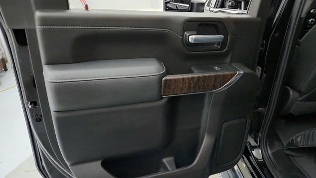 Used 2023 GMC Sierra 2500 Denali w/ Denali Ultimate Package image 16