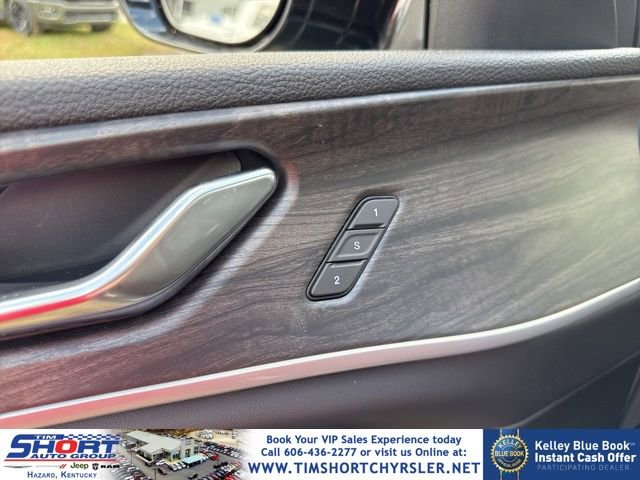 New 2026 Jeep Grand Cherokee Limited w/ Limited Altitude Package AWD/4WD image 30
