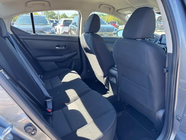 Used 2021 Nissan Sentra SV FWD image 12