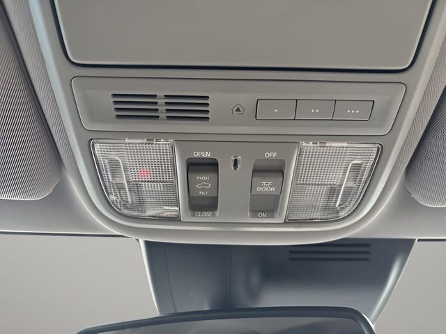 Used 2021 Honda CR-V Touring image 14