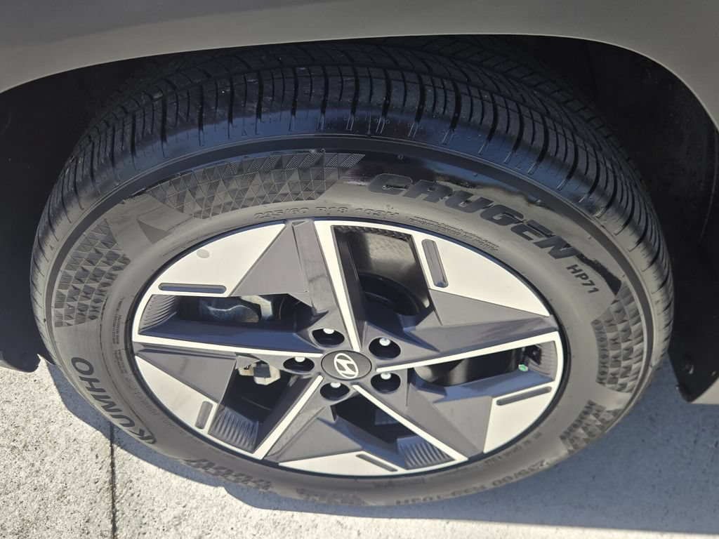 Used 2026 Hyundai Tucson SEL FWD image 9