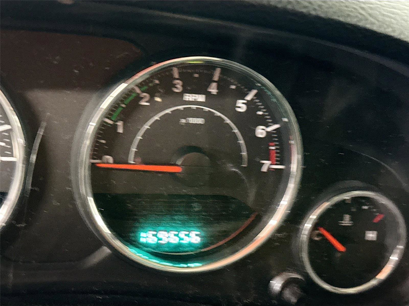 Used 2012 Jeep Wrangler Unlimited Sahara w/ Connectivity Group image 3