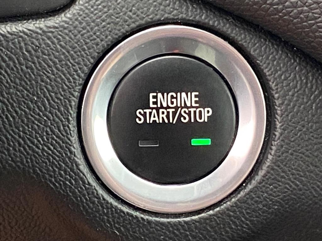 Used 2020 Chevrolet Equinox LT w/ Driver Convenience Package image 20