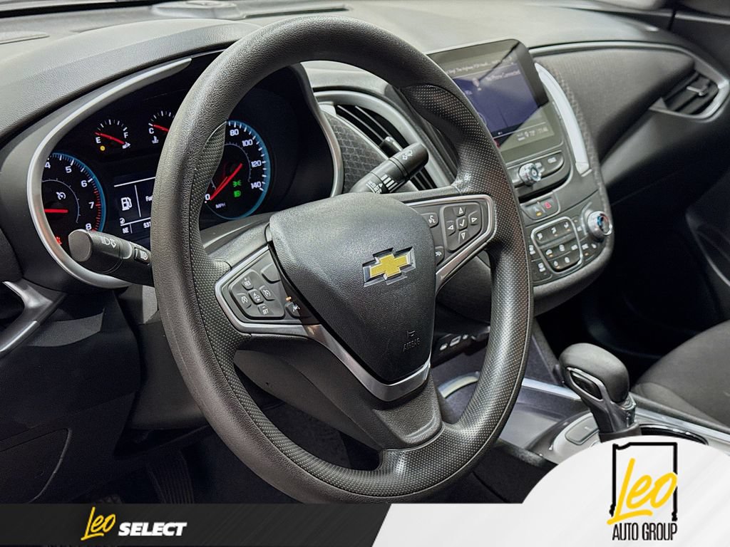Used 2023 Chevrolet Malibu LT FWD image 14