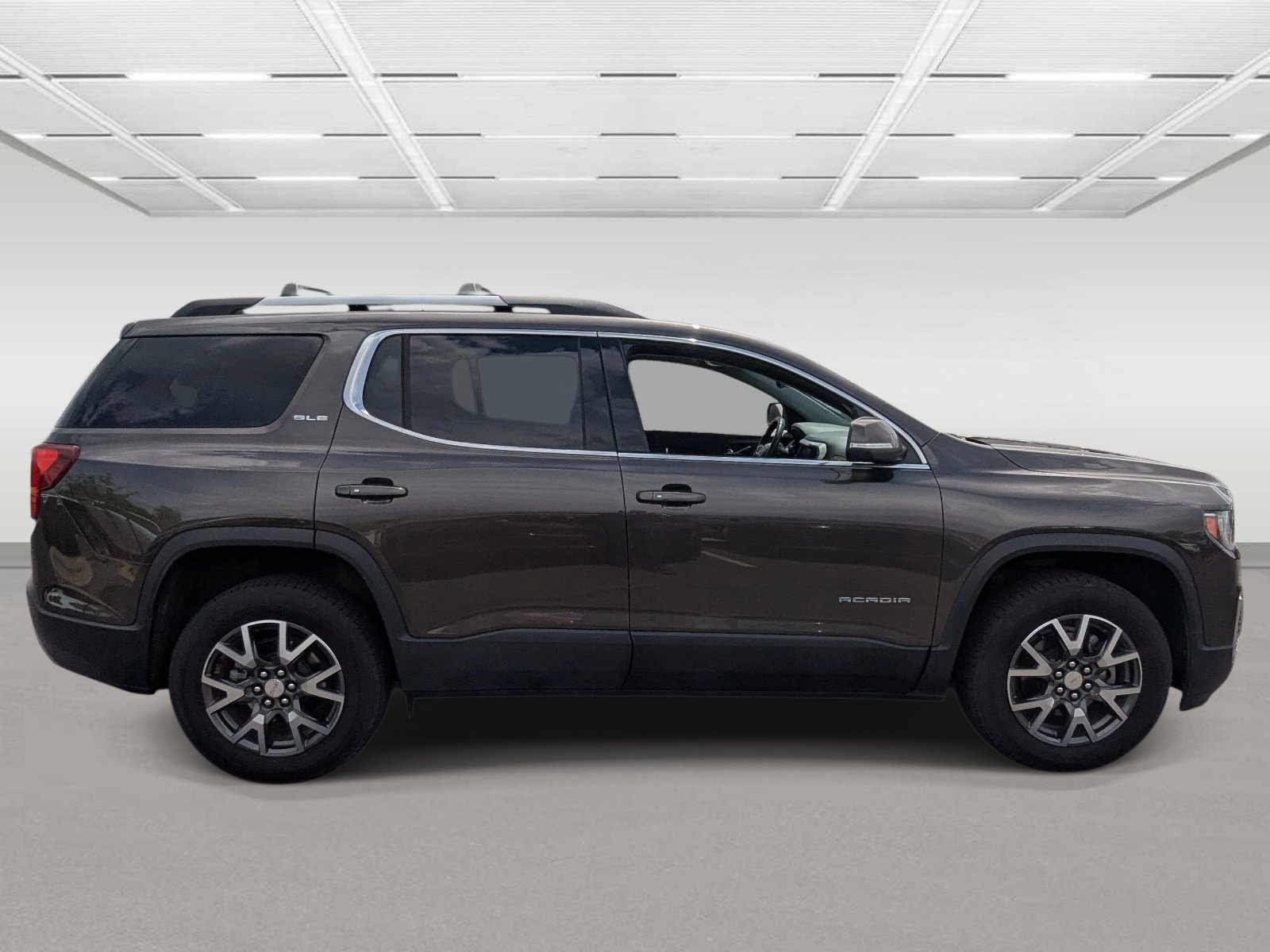 Used 2020 GMC Acadia SLE w/ Driver Convenience Package image 6