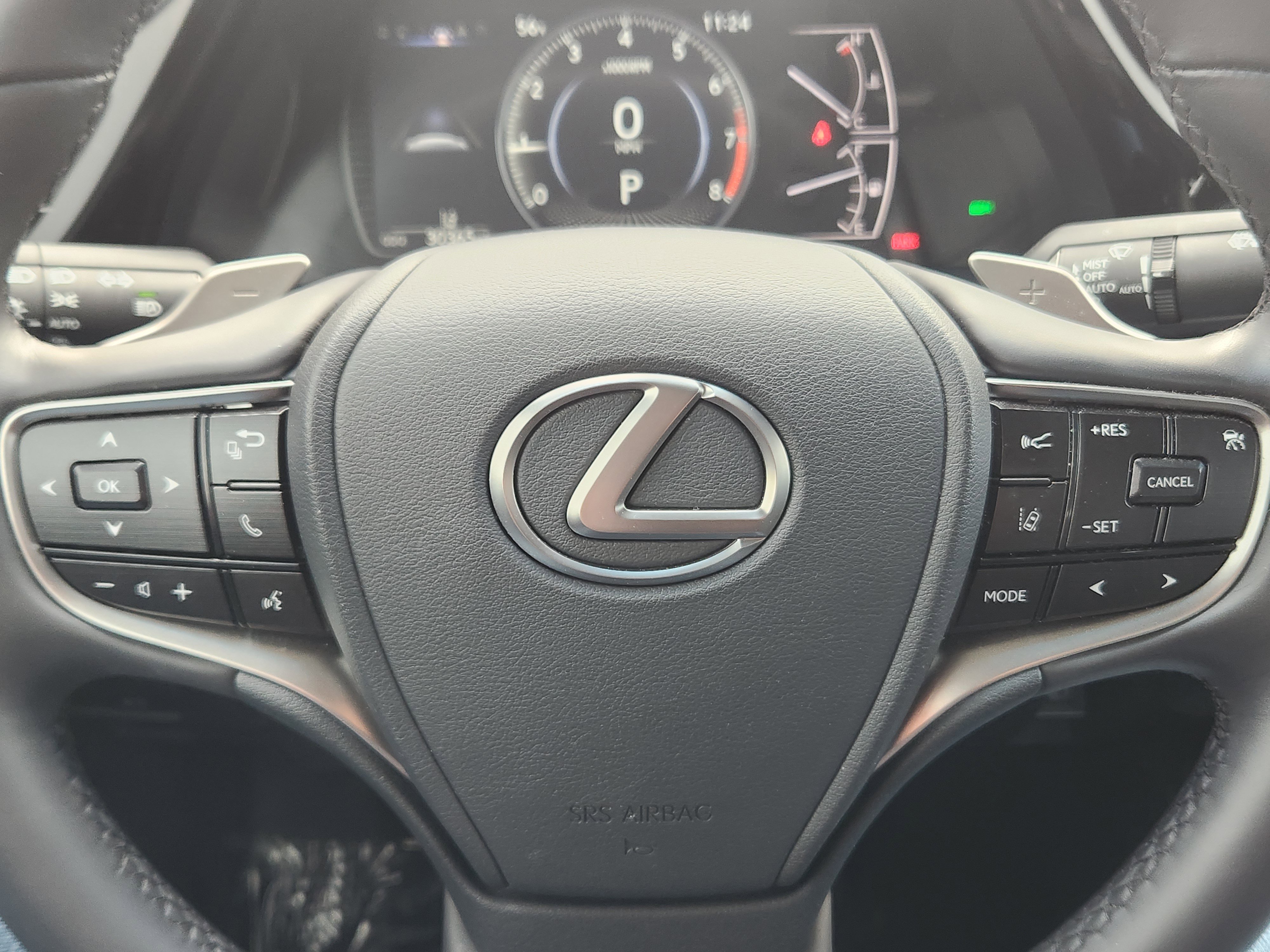 Used 2023 Lexus ES 250 w/ Premium Package image 7