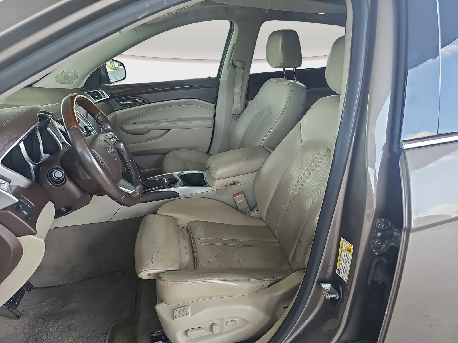 Used 2011 Cadillac SRX Luxury image 8