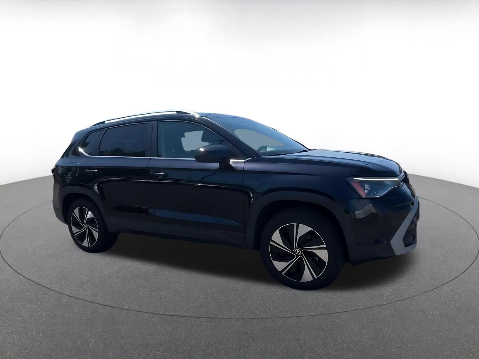 Used 2026 Volkswagen Taos SE AWD/4WD video 2