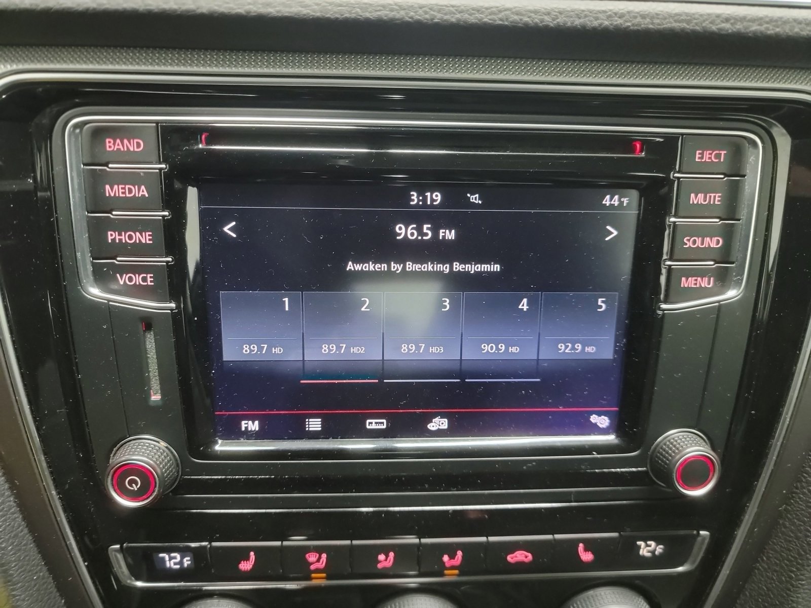 Used 2017 Volkswagen Passat 1.8T R-Line w/ R-Line Lighting Package image 22