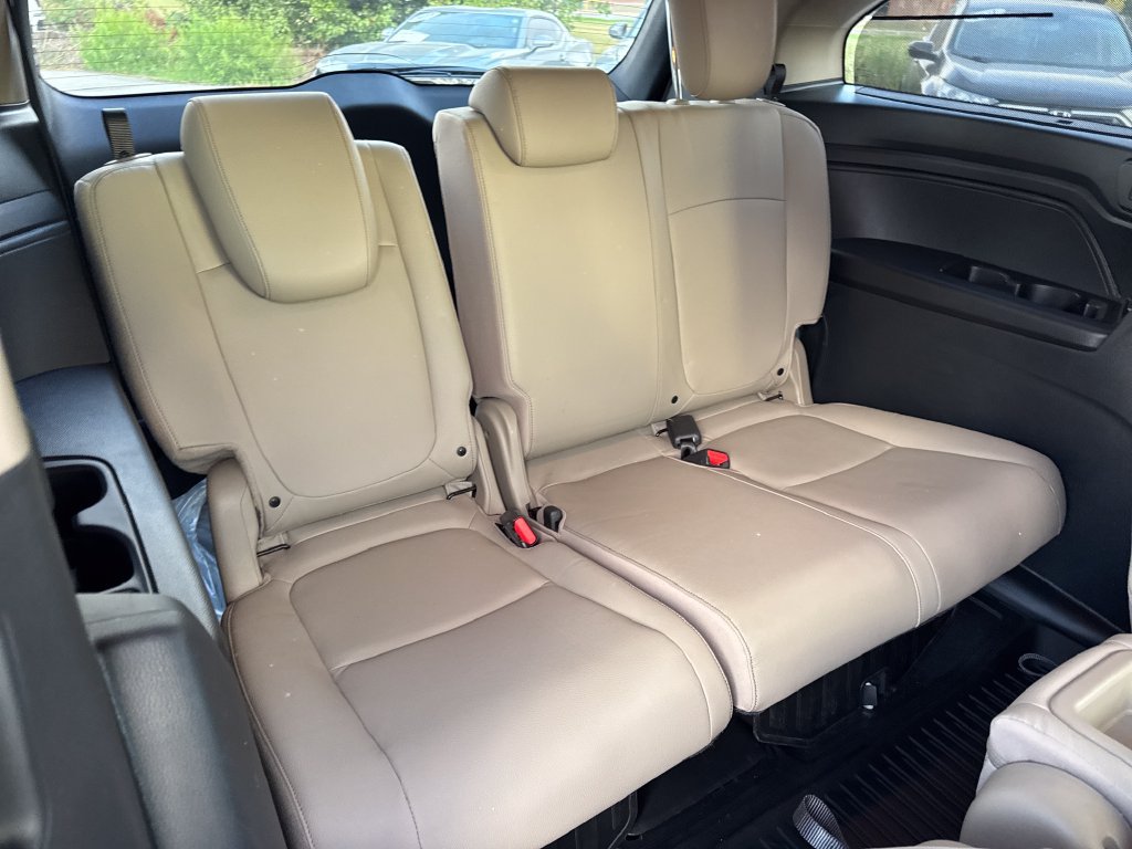 Used 2023 Honda Odyssey Touring image 12