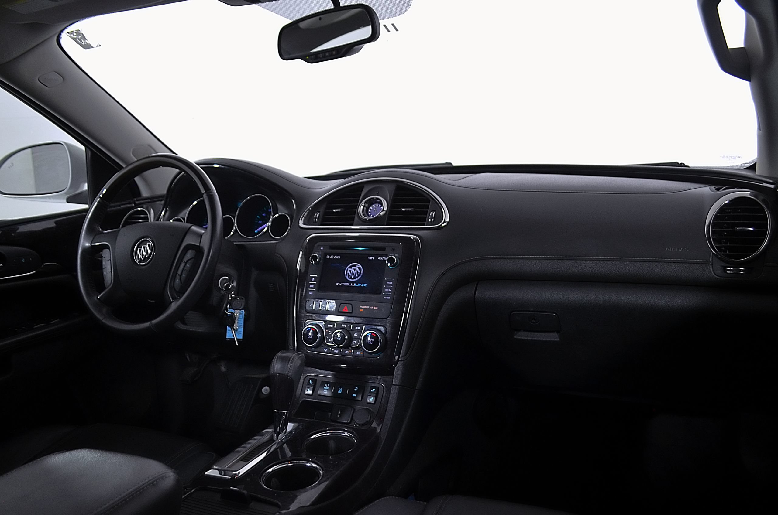 Used 2017 Buick Enclave Leather FWD image 16
